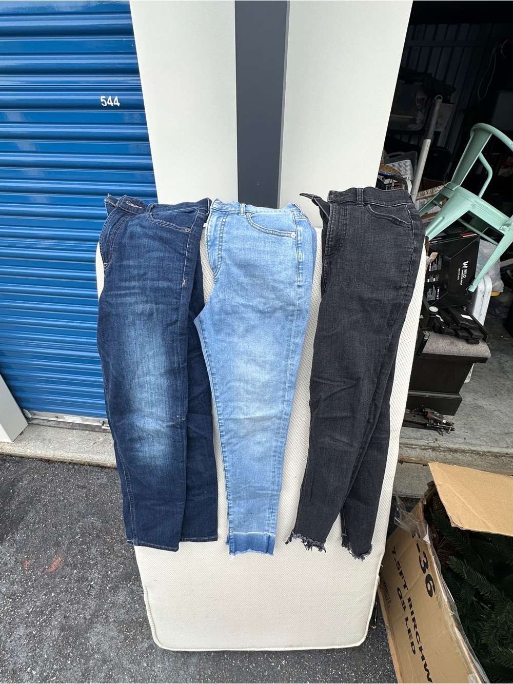 Express - Eight pairs of size 2 jeans.